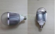 عال قوة CREE R2 تكتيكيّ led مصباح كهربائيّ rechargeable JW054181-R2
