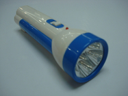 البلاستيك بقيادة مصباح يدوي الشعلات مع 4 المصابيح وحدات 4V 600mAh بطارية قابلة للشحن بطاريات الرصاص الحمضية