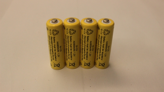 AA 1.2V 900mAh بطارية مصباح يدوي قابلة لإعادة الشحن NiCD بطارية الشعلة القابلة لإعادة الشحن