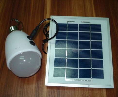 التخييم / القراءة 2V / 6W الصمام الشمسية في حالات الطوارئ الخفيفة مع شاحن USB