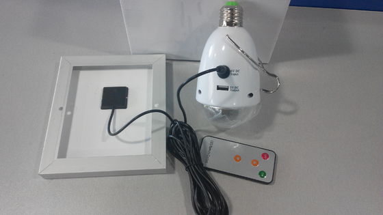 التخييم / القراءة 2V / 6W الصمام الشمسية في حالات الطوارئ الخفيفة مع شاحن USB